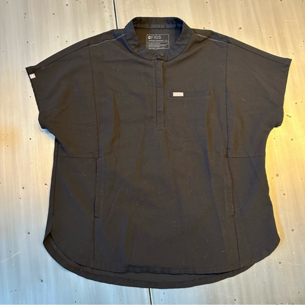 Figs Black Kangaroo Pocket Women’s Montex Classic Scrub Top size XL